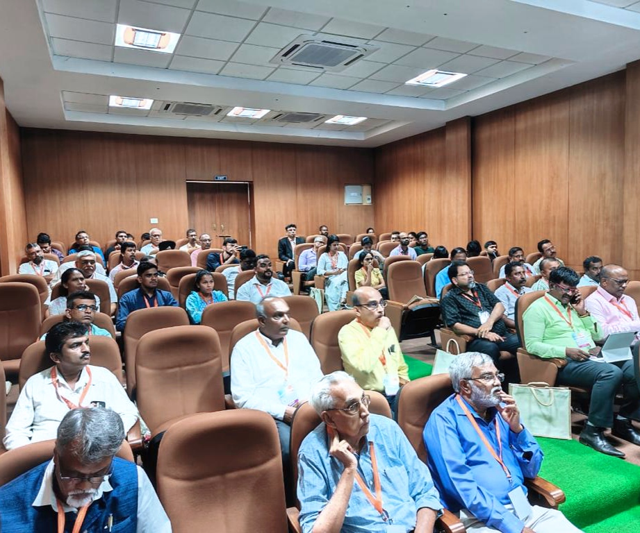 GeoquestIndia's tweet image. Sun, sand, and Terre Armée India! Our team, Soumyadeep Majumdar and Rahul Jaiswal, were on hand to represent at the Special Program on Earth Retaining Structures, #Goa.

Thank you, INSTRUCT® Bangalore, Goa College of Engineering, and all the delegates for the last couple of days!