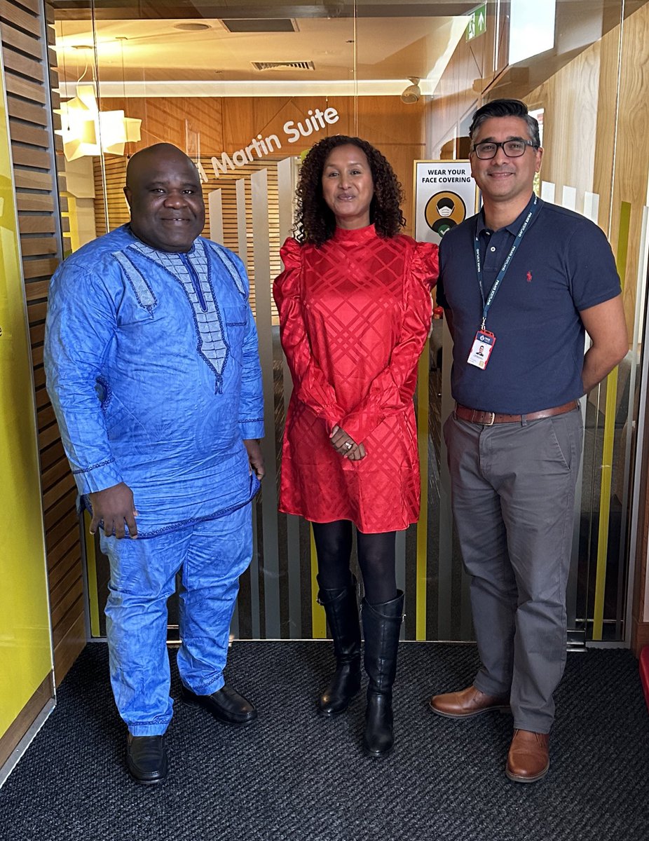 FaroqueKPM's tweet photo. This week, I connected with several local community leaders, including:

@RonierDeumeni from @acscotland

@khadijacoll from @1CommunityScot

@AbdulBostani2 from @GlasgowAU

It was a privilege to spend time in their company learning all about their community work
#PolicingTogether https://t.co/U1KqOJZiTE