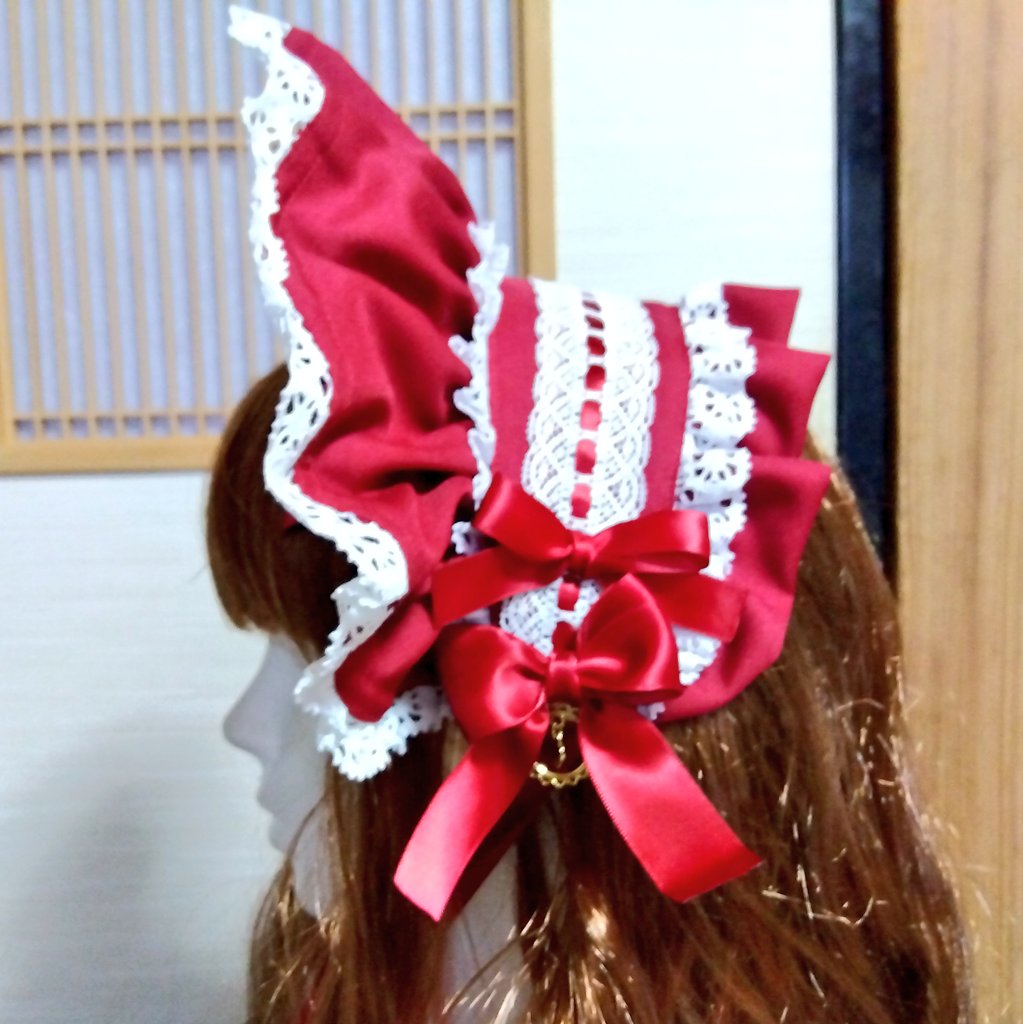 doroyume's tweet photo. ハーフボンネット撮影しましたー！

昨年作った自分用から鍔の形、レースの付け方���し変え、生地はJSKと同じポリエステルツイルです。 https://t.co/h6WGqWljXt