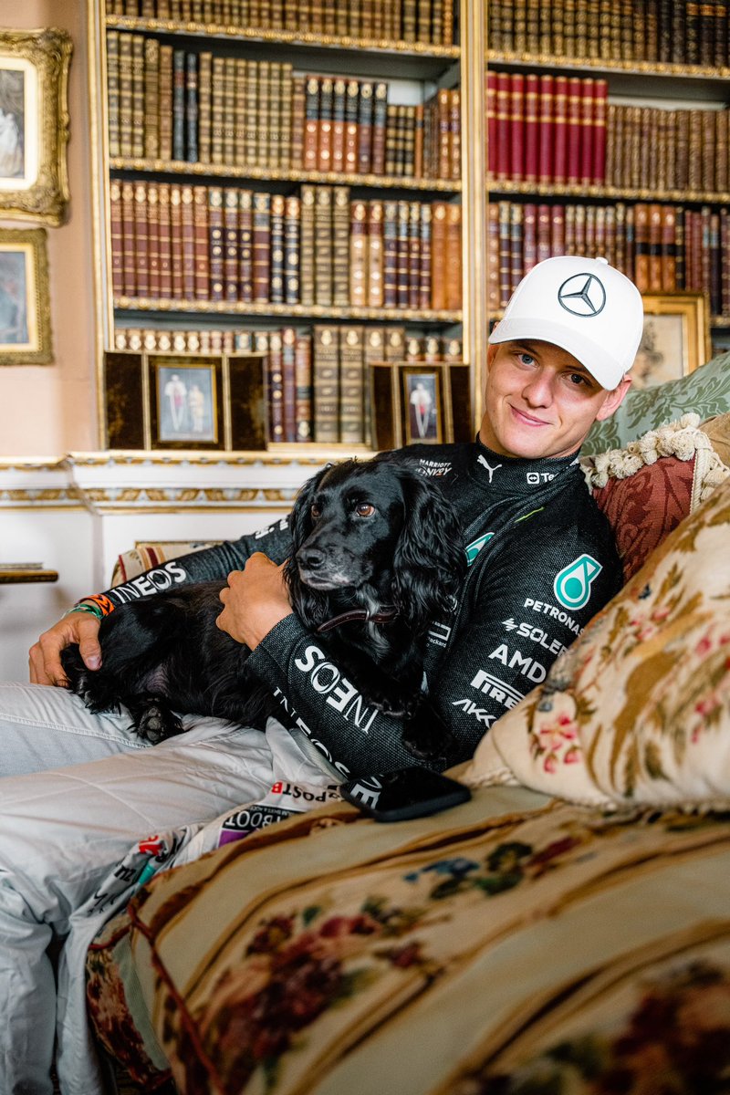 International Dog Day gave us the pawfect excuse to post this pic of Mick and a very good boi. 🐾