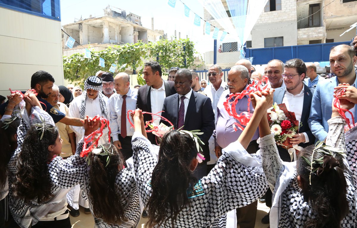 asaad_h89's tweet photo. @DUA_UNRWASyria, Mr.Chlopčík - #Czech embassy rep., Mr.Aljuhmani- deputy #Deraa governor، Mr.Khalifa- #GAPRA rep. Opens the new area office and #CBO at Deraa #Palrefs camp, This was achieved with the generous support of @CzechMFA and the @UNRWA emergency appeal.
@CzechMFA_MENA. https://t.co/xg5stkyf8X