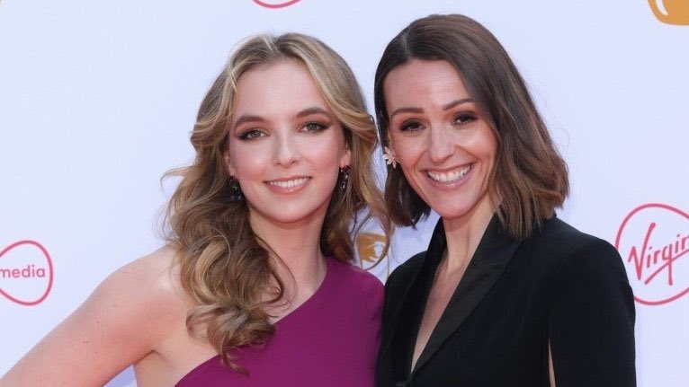 #DoctorFoster ต้นฉบับ #เกมรักทรยศ ขอรับทุกคน สวยหยดทั้งหลวงทั้งน้อย Jodie Comer กับ Suranne Jones นี่ว่า แพทริเซียกะแอนทองก็คือได้เลยนะ 

ฝากเมนผมด้วยครัชทุกโค้นนนนนน