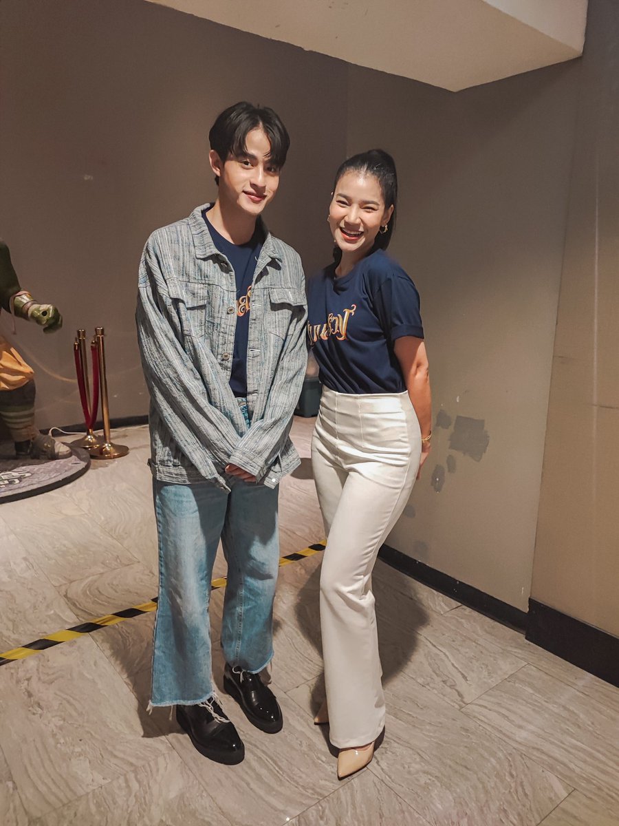 pondmaree's tweet photo. ฉันโดนน้องบาร์โค้ดตกแน้ววว🤣

#แมนสรวง #ManSuang #ManSuangFanScreening  #ManSuangwithBarcode #barcodetin #beoncloud #beoncloudth #MCPondmaree #MCมารีพรมารี https://t.co/2sawgPSOmy