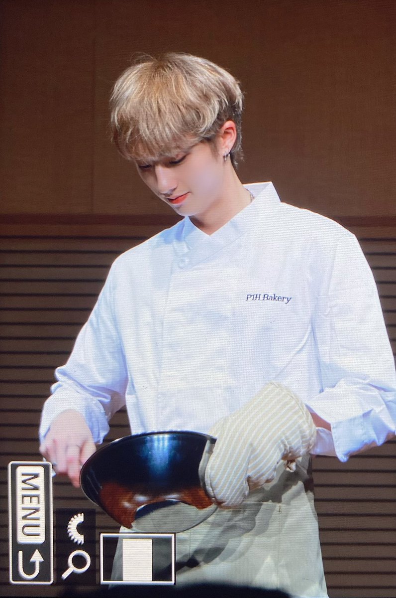 jiujayfiles's tweet photo. trust jiujay for cooking 🙏🏻 https://t.co/AJSZDXAoAo