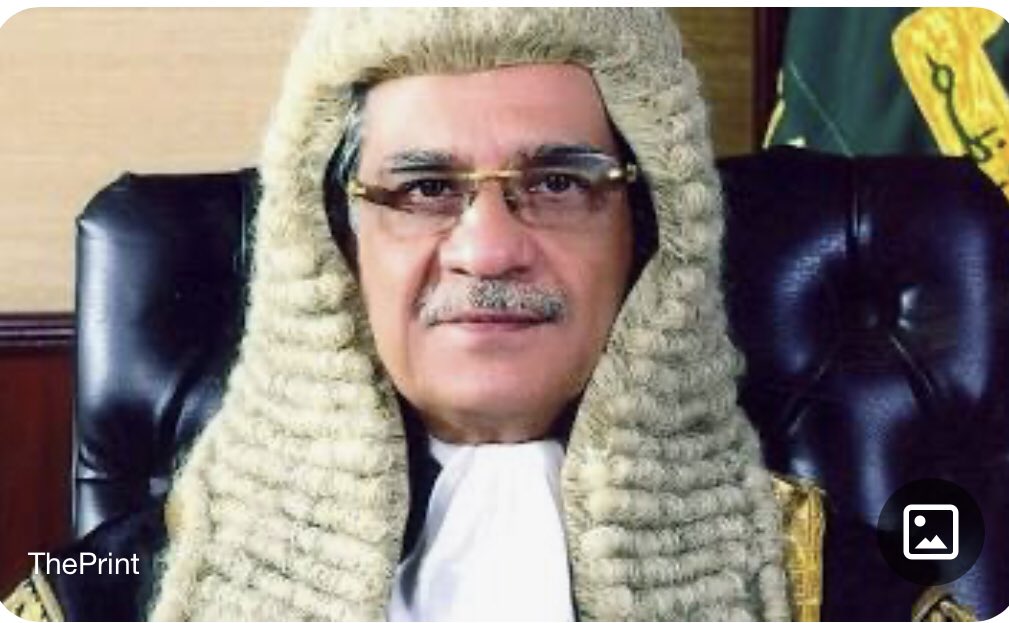 MehmoodJan1's tweet photo. اس شخص ثاقب نثار نے ڈیم بنانے کے نام پر اربوں روپے اکٹھے کئے تھے اس کو پکڑ کر اس سے وہ پیسے لیں اور اس ماہ کے لوگوں کے بل اس سے جمع کرائیں اور اتنے دن تک ان پیسوں پر سود کھانے پر اس کے تمام بعد از ملازمت مراعات ختم کئے جائیں!
#SaqibNisar #DamFund https://t.co/tELjE9YHkd