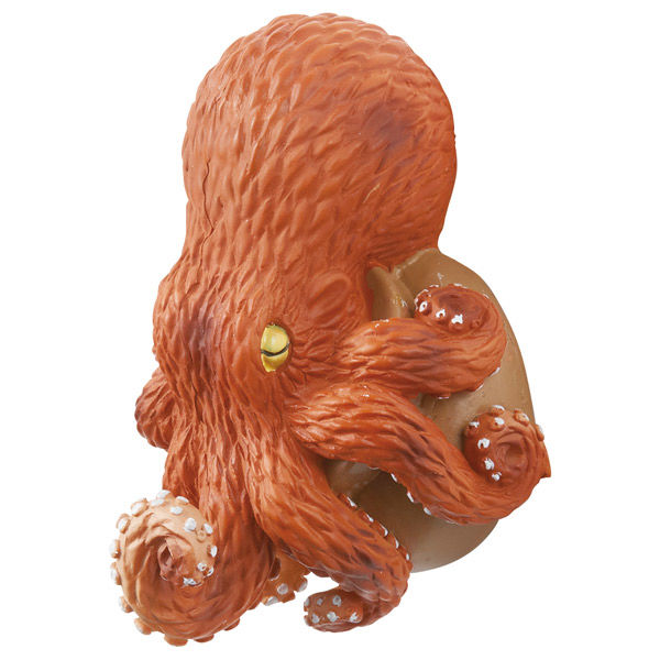 サムネイルサイズの画像では玉座に座ったクトゥルフに見えたのだがタコのキー掛けだった。 