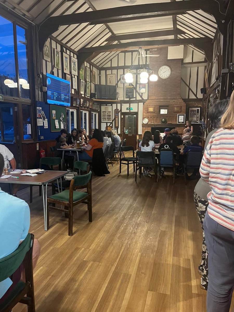 Well done to @sociallyawkwardbea for raising over £400 last night in memory of her sister Rhiannon. 👏