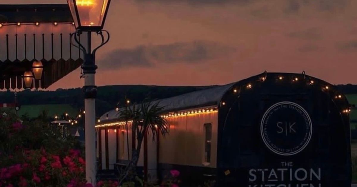 House_of_Coco's tweet photo. With its vintage style vibes, eating out at The Station Kitchen in the pretty town of West Bay in Dorset provides an out-of-this-world dining experience #CocoKitchen #Foodie https://t.co/N4Vz51pyRm https://t.co/WRc1dChlwl
