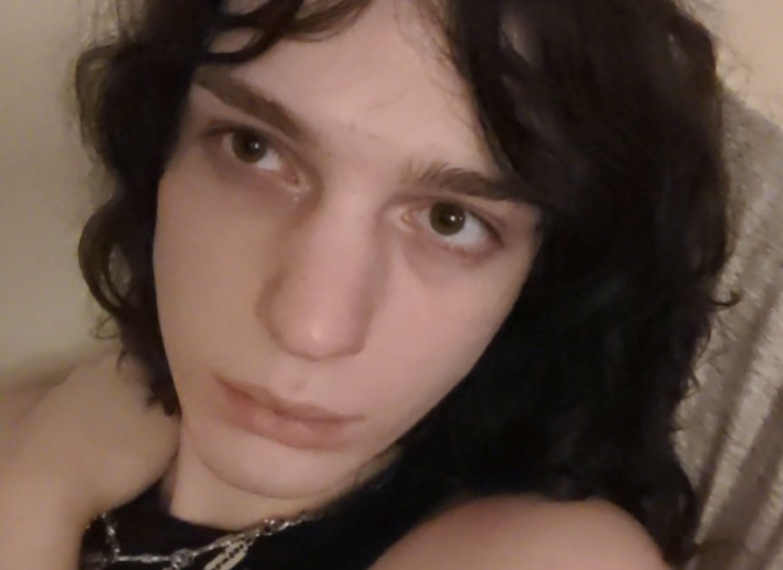 got scared im hated, but im actually loved. yippeeeee :3c https://t.co/d5J4FzjcO1