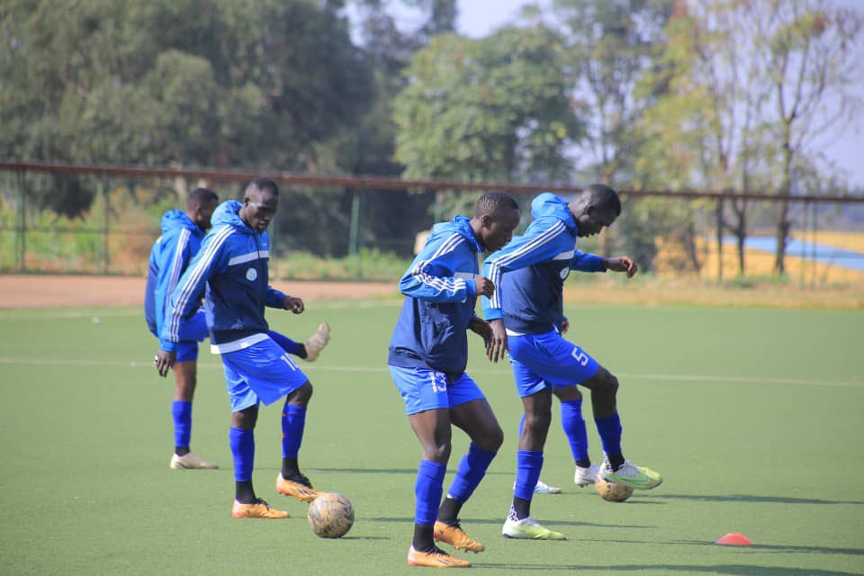 #FEASSSAGames23

Boys football semi finals
Warm ups done ✅, kick off 🔜

St Mary's Kitende Vs St Henry's Kitovu 
To watch live 👇👇👇
youtube.com/live/cZc8cJ7ID…