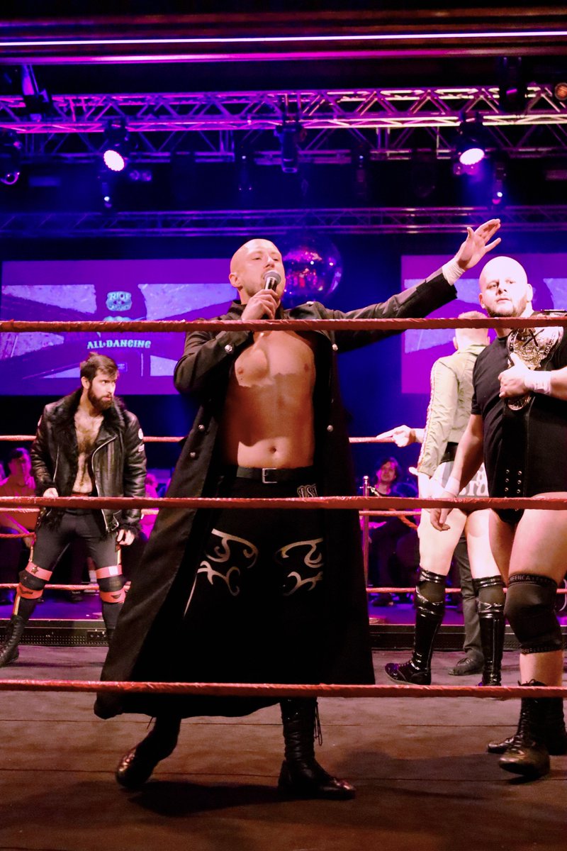 MCN_371's tweet image. Representative of heels in BritWres イギリスプロレス界の悪人代表です
スパイク・トリベット Spike Trivet 
@RiotCabaret All Singing All Dancing @ Clapham Grand, London
25 August
#SpikeTrivet