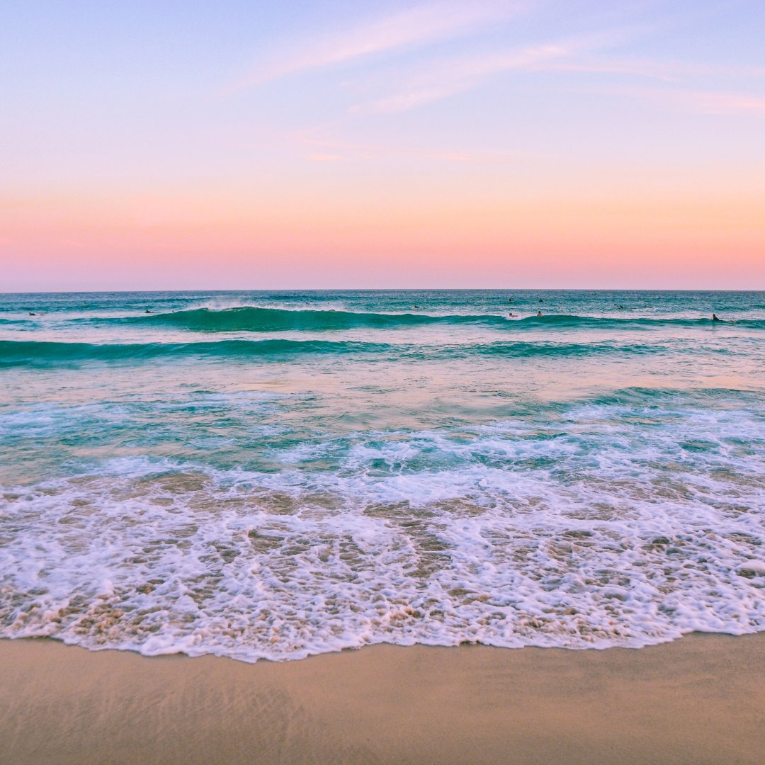 😍 Anyone else counting down the days till National Beach Day next week? 📆 🏖️