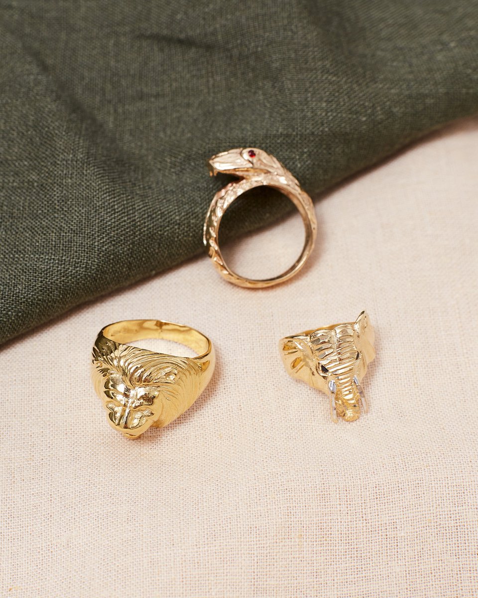charles_fish's tweet image. Explore your wild side ✨ 🐯 🐣 with these animal-designed gold rings! Who said style can't be animalistic? 🤩 #animalring #goldring #prelovedjewellery #sustainablejewellery #everydaywear #ringcollector #ringsofinstagram #sustainablefashion #styleinspiration #swag