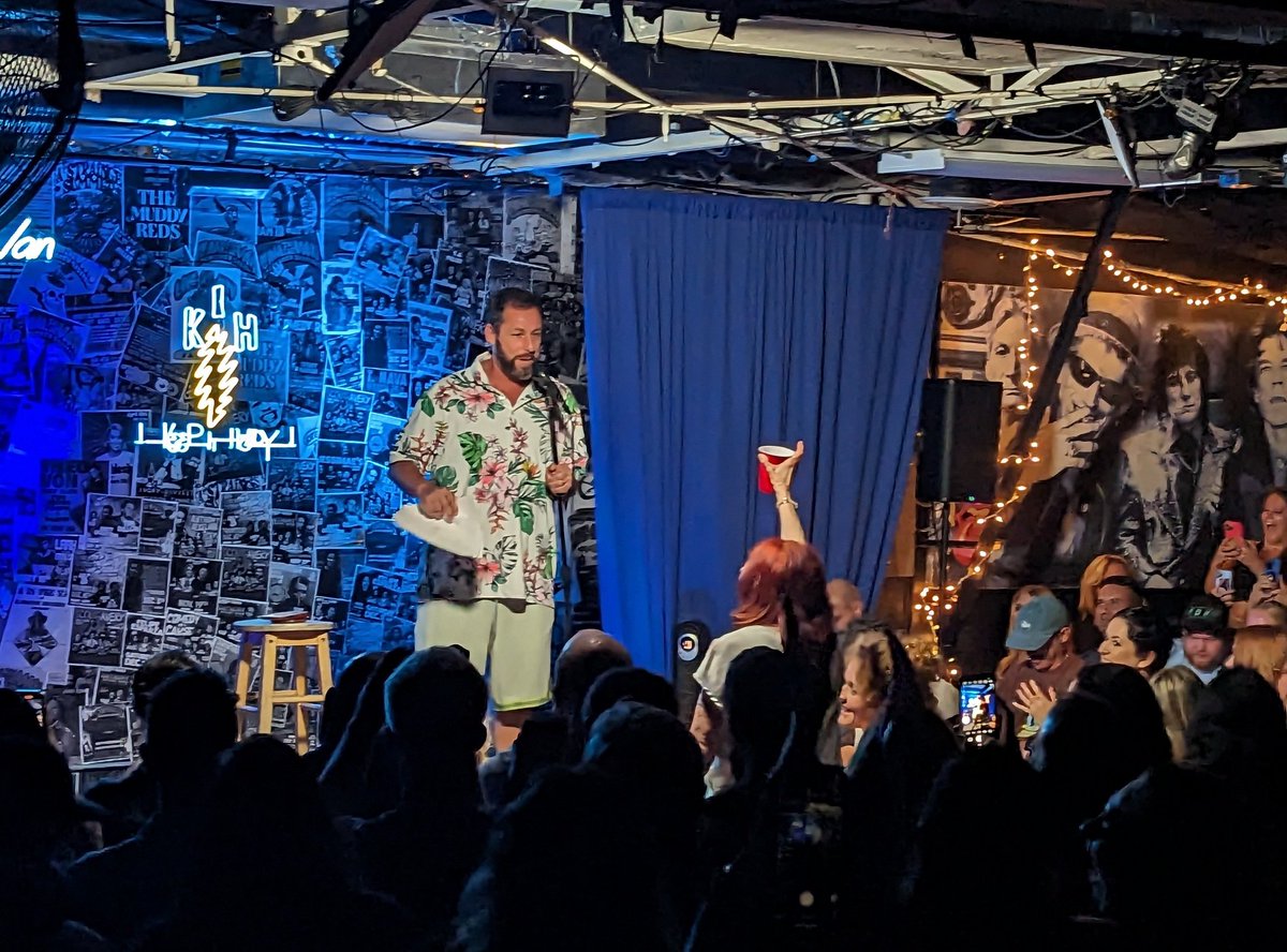 kriskrishna's tweet photo. #adamsandler in la tonight at my office. Pretty frickin cool! #jitv https://t.co/IoLlRguK3P