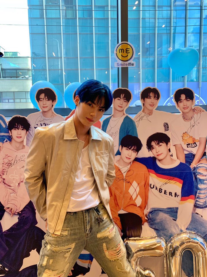 OmegaX_members's tweet photo. [#OX]

저녁 챙겨 드세요 포엑🩵

#OMEGA_X #오메가엑스
#한겸 #HANGYEOM https://t.co/Qwe7gD9aoe