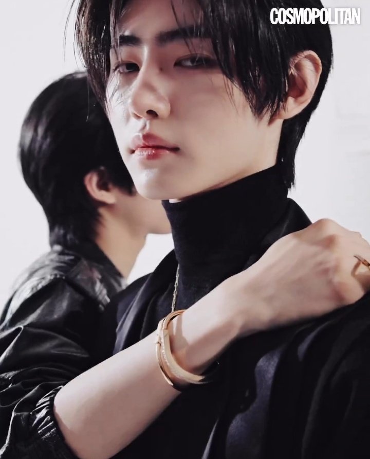 amesoeur_02's tweet photo. jakehoon oh my god https://t.co/Z0olFc5D8C