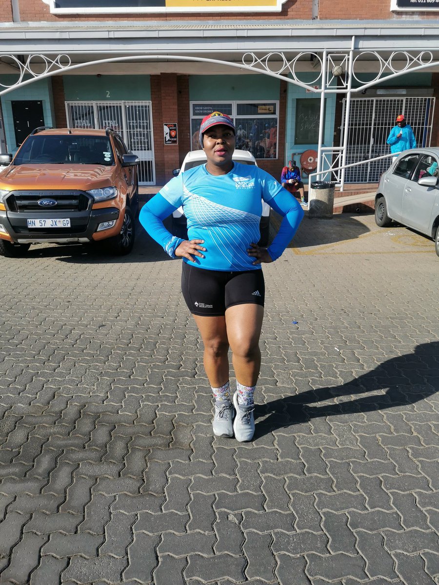 Onalenna_K's tweet photo. Kwaze kwamnandi is good is nice ππwith just 7 weeks to go before Joburgers invade the Mother City for the biggest running event of the year @CTMarathon #RunForGSH #RunningForTheGiftOfLife #letstalkaboutorgandonation https://t.co/4UoN7Y6UPj
