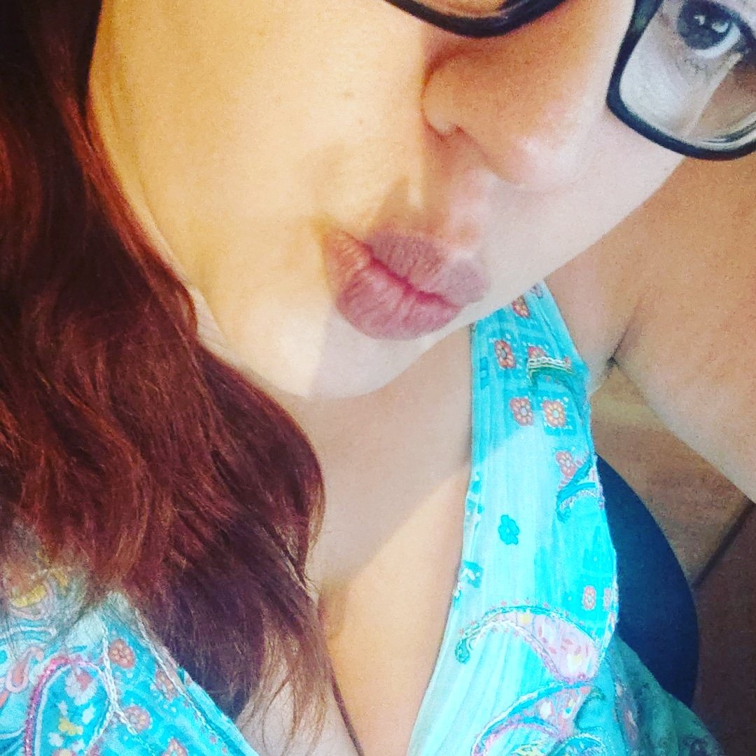 socksforyou51's tweet photo. Notiz an dich selbst: 

Dein Leben
Deine Entscheidung
Dein Erfolg 👑

https://t.co/GmE54KhQgG

#cute #cutegirl #tweet #RETWEEET #Retwet #twitter #telegram #channel #erotik #model #models #erotikmodel #curvy #curvygirl #onlyFans https://t.co/DM2OmsPm4K