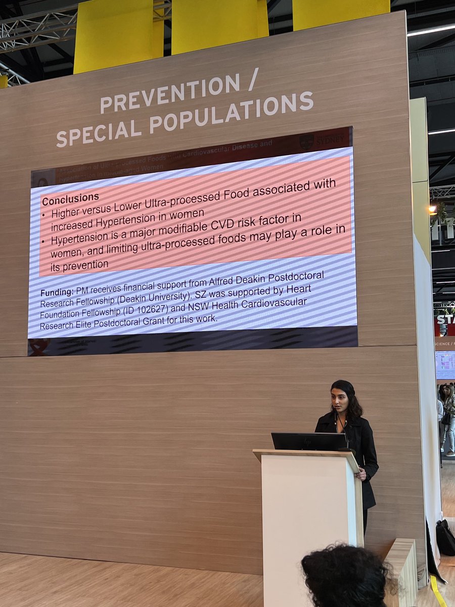 Congrats Anushriya! Great presentation on ultra processed food in women and adverse health effects of ⁦@WARC_USYD⁩ ⁦@Sydney_Uni⁩ #phd paper @#esccongress ⁦@DrSarahjZaman⁩