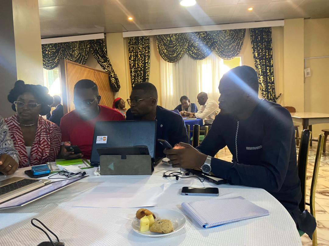 AfriYAN_Camer's tweet photo. Contribuer à l'amélioration de la performance du programme. C'est l'objectif de la revue semestrielle du 8e programme de coopération @UNFPACameroon-🇨🇲, qui a fait l'objet d'une évaluation à #Mbankomo en présence des #OSC jeunes parmi lesquelles AfriYAN.
#PutYoungPeopleFirst https://t.co/FbEzV24JKw