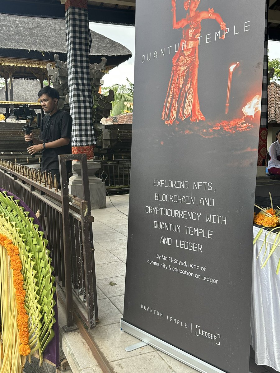 barbaracarfagna's tweet photo. Web3 workshop in Bali. #ledger #quantumtemple la digitalizzazione delle tradizioni https://t.co/kUSu7jKJuq