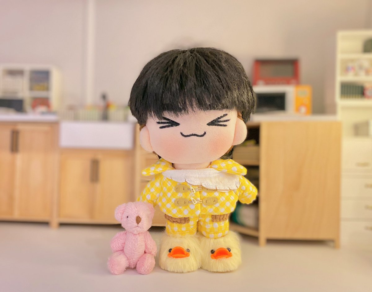 njinjinfamily's tweet photo. 🍑: เปงเป็ดทิหล่อฝ่ามุหยอม

#บ้านพนจ
#Archdollstudio https://t.co/Ta6bBhrADW
