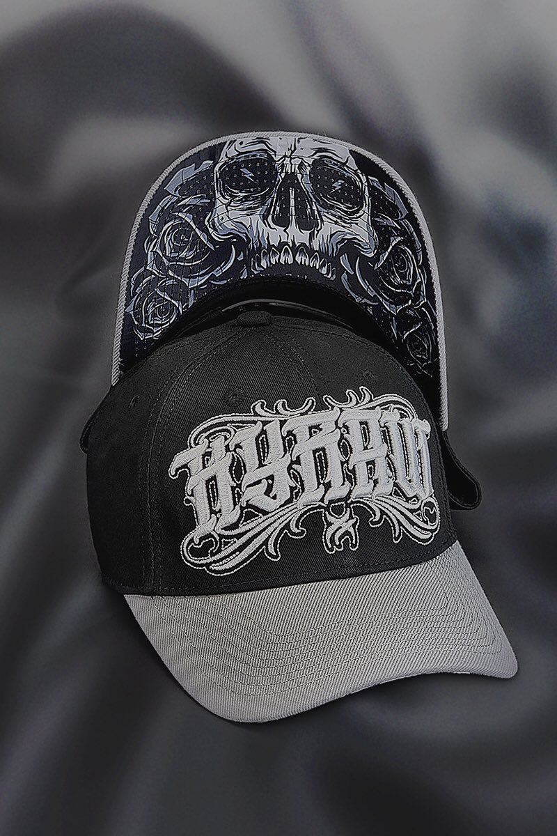LugusAsylum's tweet photo. #Casquettes #Caps #Berretti #Hyraw #France dispos à #ASYLUM @Lyon 💀🧢☠️
#Passion #Skull #Crâne #TêtedeMort #Octopus #Cthulhu #Death #Casquette #Cap #Rock #Metal #Gothic #Macabre #Look #Style #StreetGoth #Mode #Shopping #ShoppingLyon #LyonShopping #LugusAsylum #ASYLUM #Fashion https://t.co/kCm3Moc7Be