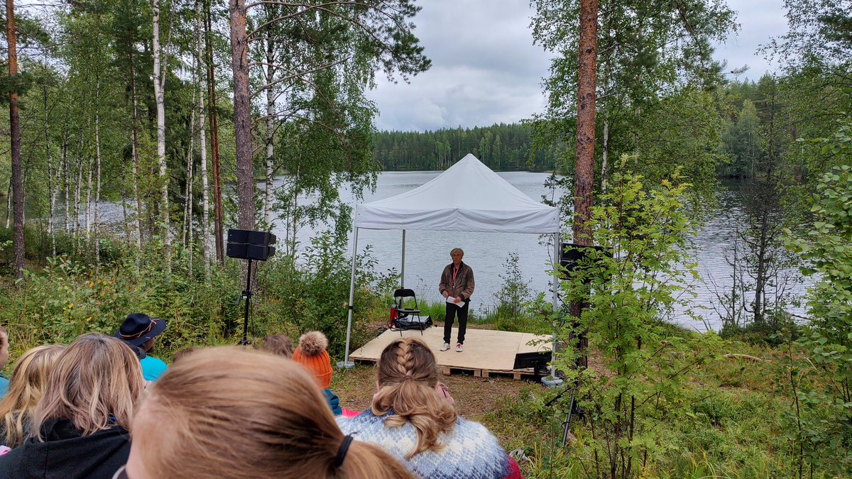 veslipp's tweet photo. Mika Panzar
Tulevaisuus usko tai sen puute vaikuttaa huomattavasti enemmän terveyteen kuin kolesteroliarvo. 
Suomessa tyytyväisyys omaan elämään on tasaisesti jakautunut eri sukupolvien välillä. Tämä on harvinaista.
#johtajatulet #partioscout https://t.co/IXDyjruNMf