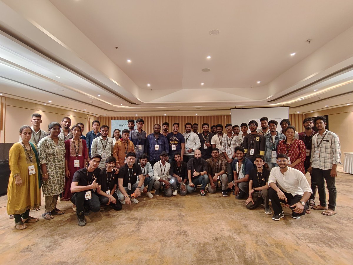 parakram_h's tweet photo. Hello Vijayawada 🤘🤘🤘
#iQOOCommunity https://t.co/whGwmLpSyn