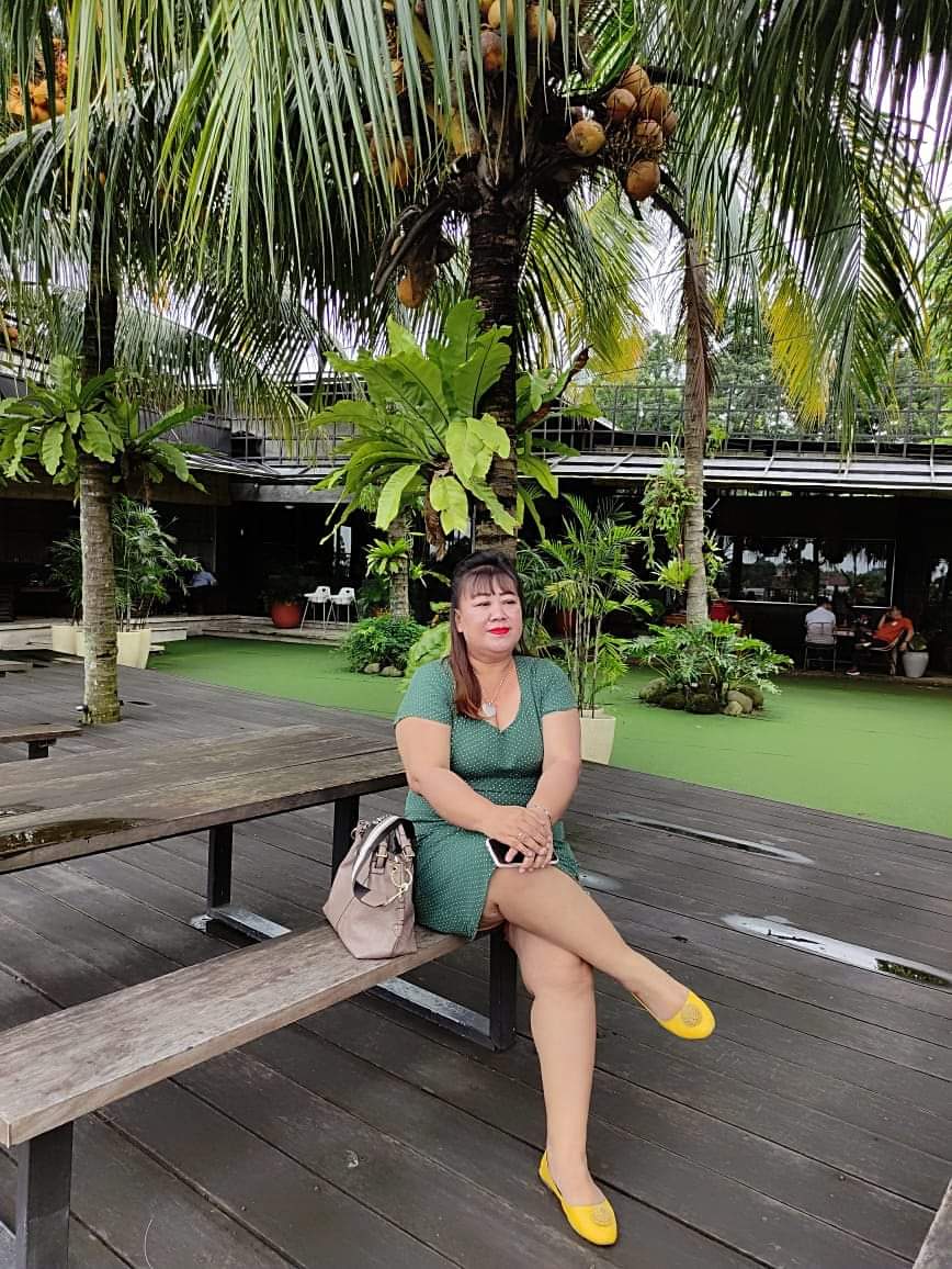 model_cabul's tweet photo. Selesai karaoke dirumah, cuci mata dulu lihat cowok cowok keren di cafe. Siapa tau ada yang bisa di ajak khilaf. 🤣😇🤣😇 https://t.co/wIS0Lto4YA