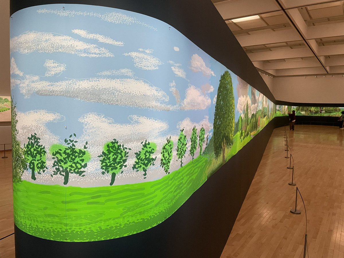東京都現代美術館で開催中のデイヴィッド・ホックニー展に行ってみた。
齢86歳の飽くなき創作意欲に圧倒される一方、ホックニーより20歳も若いオレはなんでこんなにやる気がなくなっちゃったんだろうと考えさせられた。
老若男女問わず、この人の展覧会観てもらいたい。