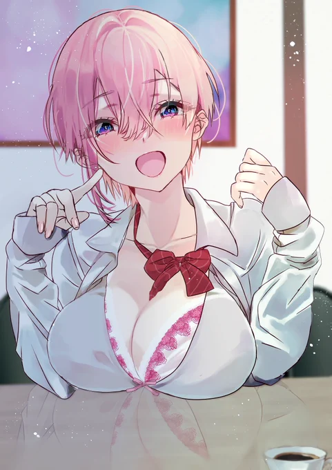 今日は可愛いのつけてきたからって見せつけてくる一花ちゃん 制服リボンはワイのしゅみ