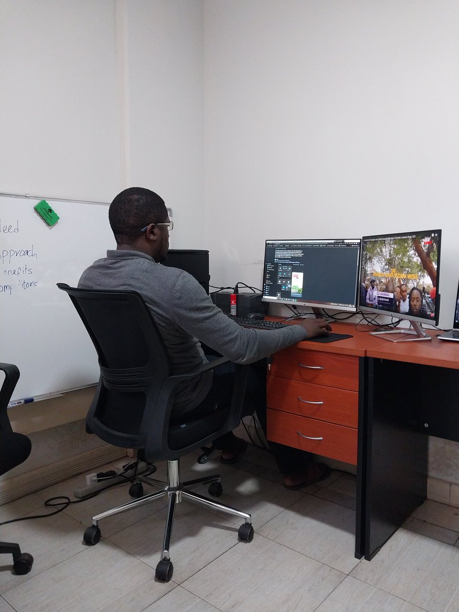 KevinWanambisi's tweet photo. Work Saturday at @FarmTechKE https://t.co/2jF5iwf4bq
