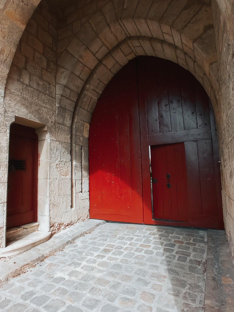 Château Dourdan tweet media