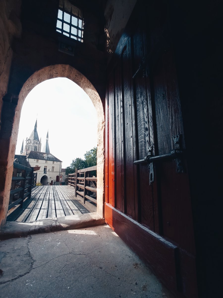 Château Dourdan tweet media