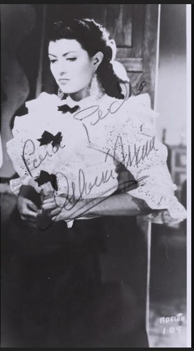 GloriaCine's tweet photo. #GloriaMarin #GloriaMarinDiva en #SiAdelitasefueraconotro de 1948, este filme le valió su primer nominación al #Ariel #DIVA #divadelcine #cine #cinemexicano #epocadeoro #cinedeoro #peliculas https://t.co/xDMhPCm2eV
