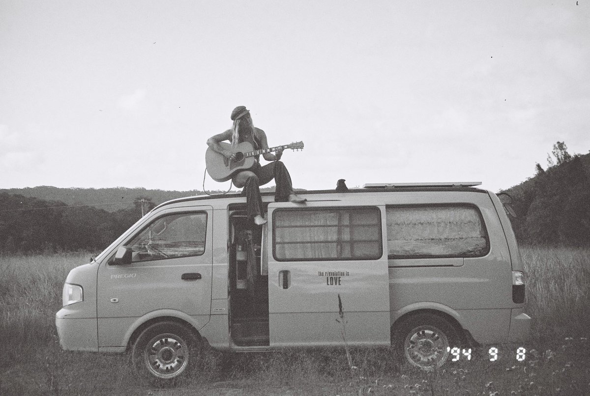 HarryStamatov's tweet photo. Lili - Shot on ilford 400 for her release of her upcoming EP.
#ilford400 #35mmfilm #pointnshoot #konica #localartist #SunshineCoast https://t.co/5kFikR87tG