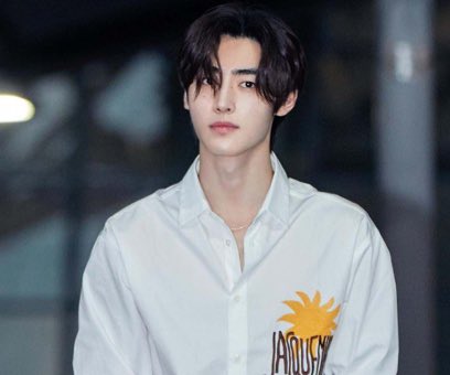 thewhiteT_'s tweet photo. 둘 다 범죄도시 캐스팅되면 좋겠다 https://t.co/X8TiEEWeQC