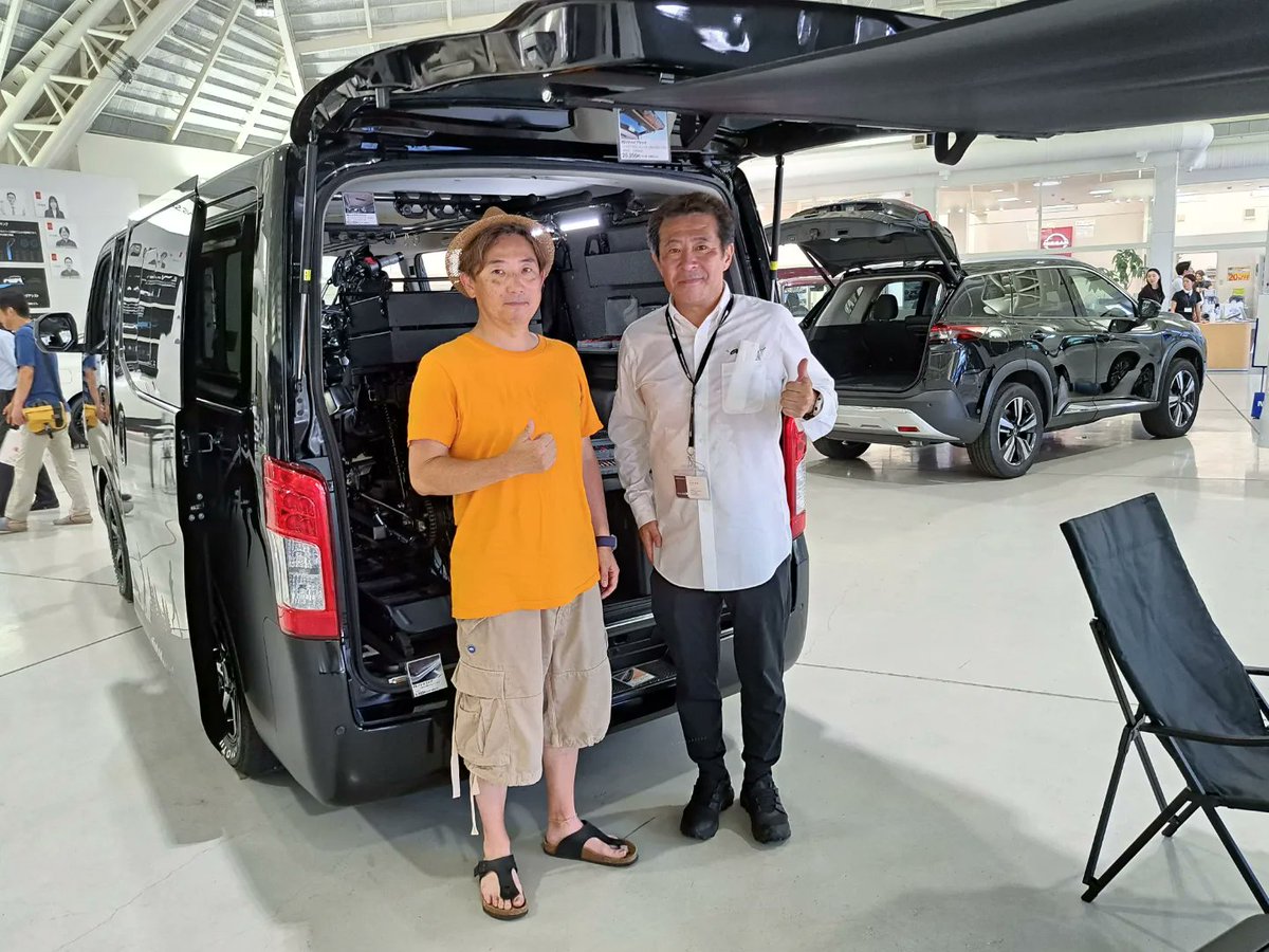 worktoplay_jp's tweet photo. 「KojimaCraft(コジマクラフト)」代表
"小島一郎さん"が、帯広日産・釧路日産"総力祭"ドーム店に来店してくれました。お忙しい中ありがとうございます！
#KojimaCraft
#コジマクラフト
#SAMURAICUSTOM
#サムライカスタム
#KABUKIMETAL
#カブキメタル
#TroutStream
#帯広日産
#釧路日産
#総力祭 https://t.co/zhNsVkbF7k