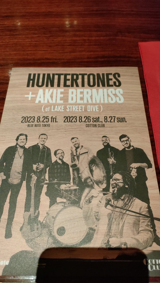 land_kuma's tweet photo. やっぱりライブは迫力満点
物凄い音圧
とりあえずThans for coming to Japan!!!
I'm waiting to see you again!!!
#HUNTERTONES https://t.co/2SJ3ByCZC3