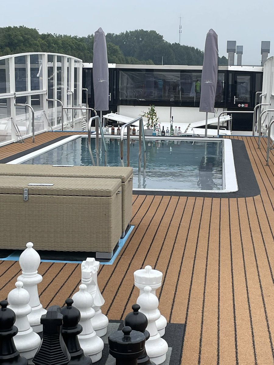 BlondesCruise's tweet photo. Our floating home away from home the AmaLucia has everything - a pool with swim up bar, giant chess and incredible food. @AmaWaterways  #cruise #rivercruise #presstrip #ad https://t.co/BJAAeqkYNQ