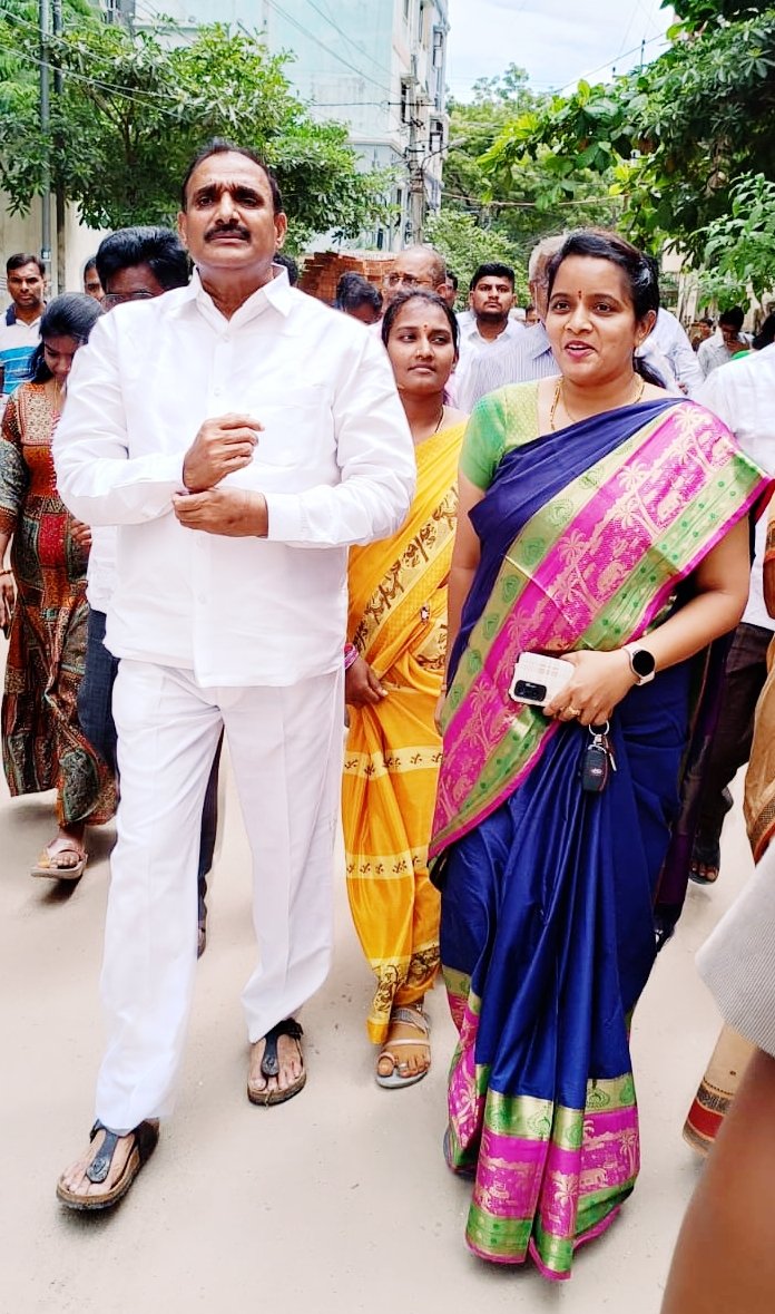 SIRISHA_AVANI's tweet photo. Day #4 padayatra &amp; inaugurations. @DrRanjithReddy @KTRBRS @GandhiArekapudi @RaoKavitha @trspartyonline https://t.co/UbzwWXDoBC