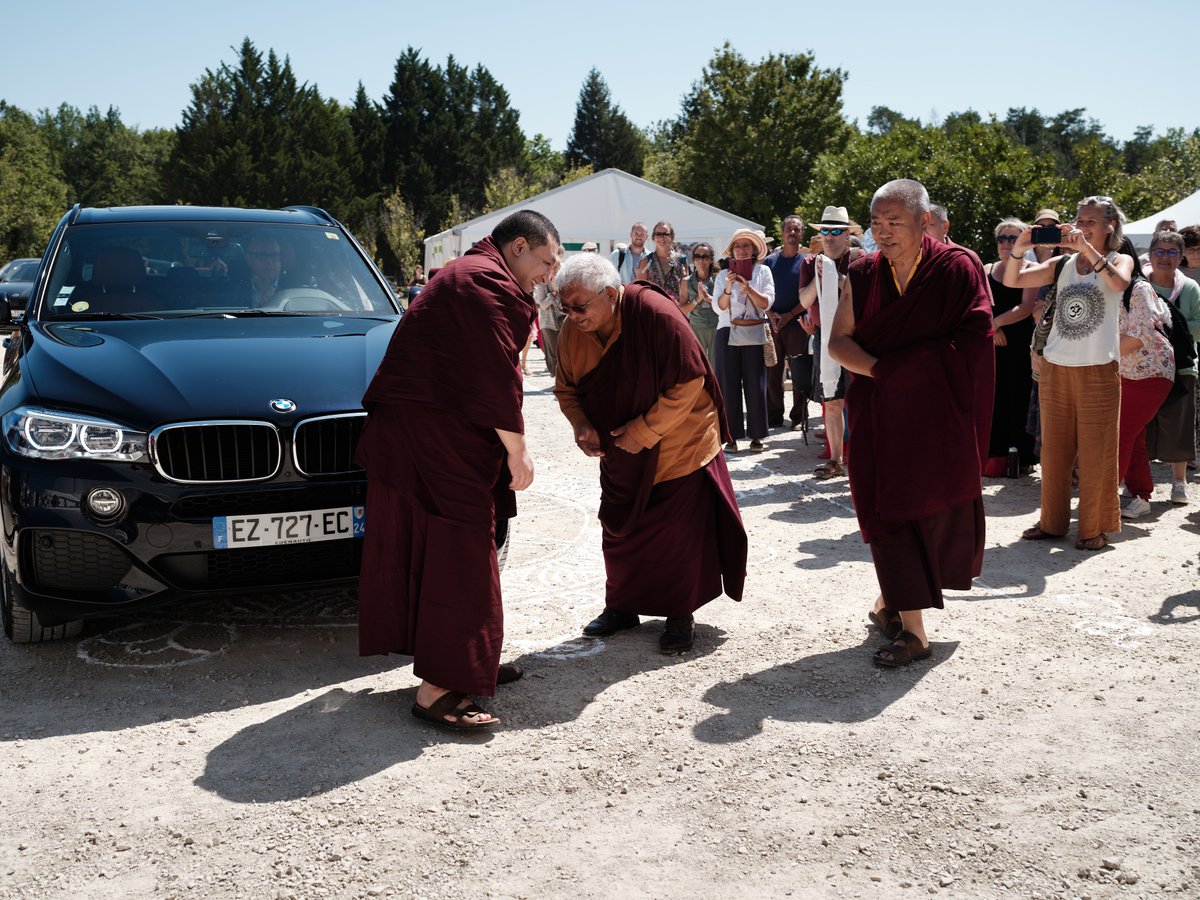 Karmapa tweet media