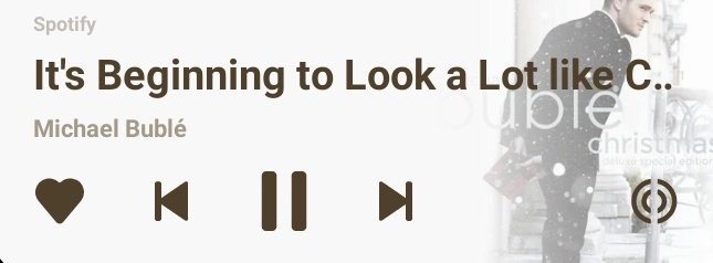 joderceli's tweet image. Yo a la mínima que está nublado y llueven cuatro gotas en pleno agosto: