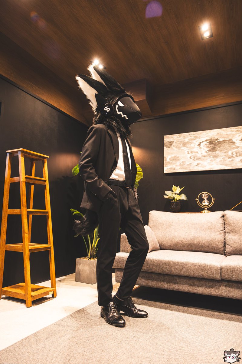 Vanta_bptg's tweet photo. #FursuitEveryday #protogen https://t.co/svRBa03Zw3