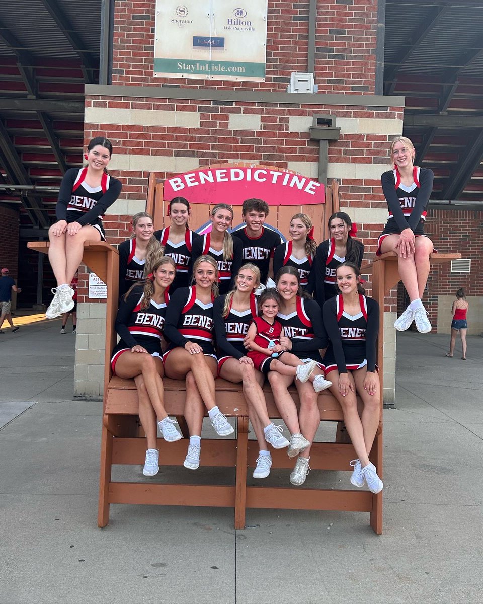 Benet Academy Cheer tweet media