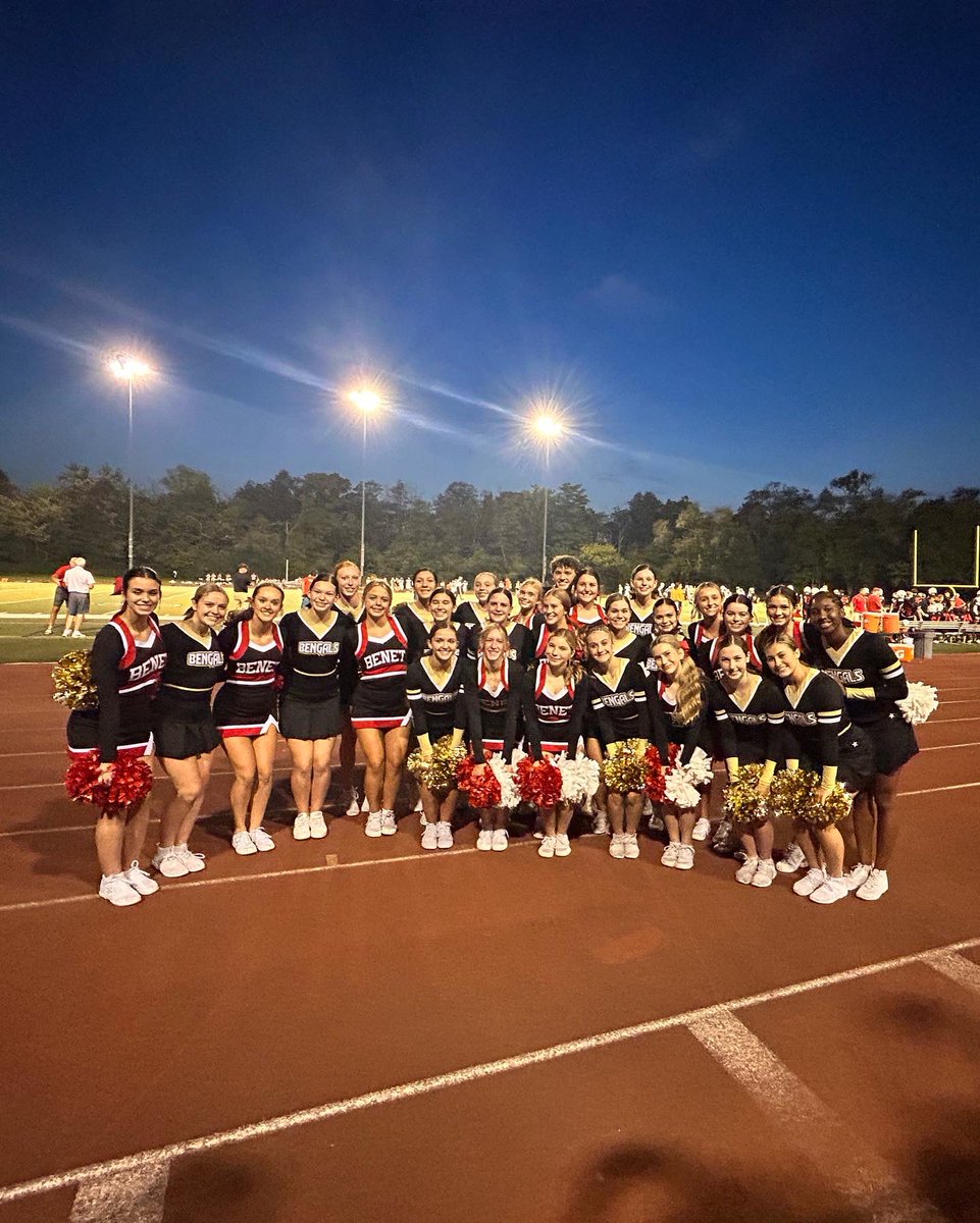 Benet Academy Cheer tweet media