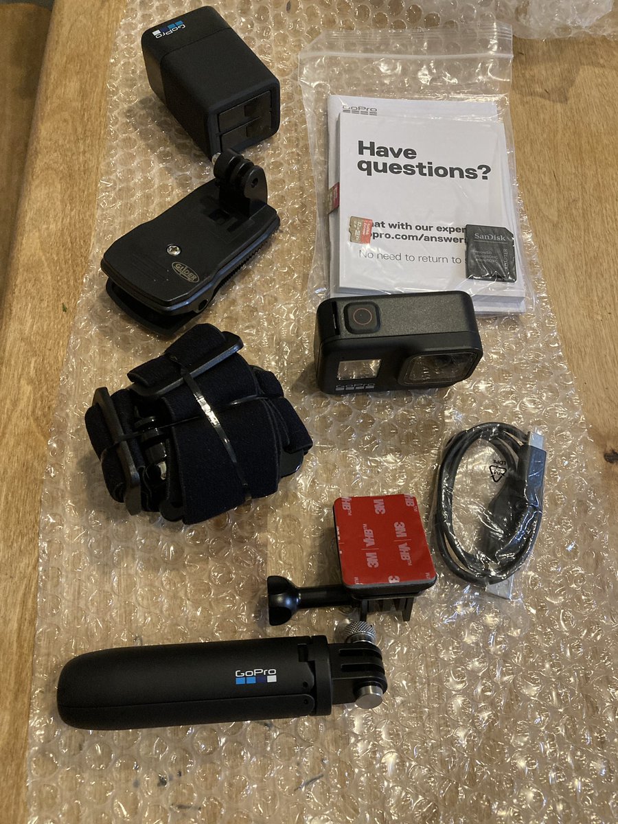 お疲れ様です！

GoProが届いたので釣りYouTube再開します😇

楽しみ😊