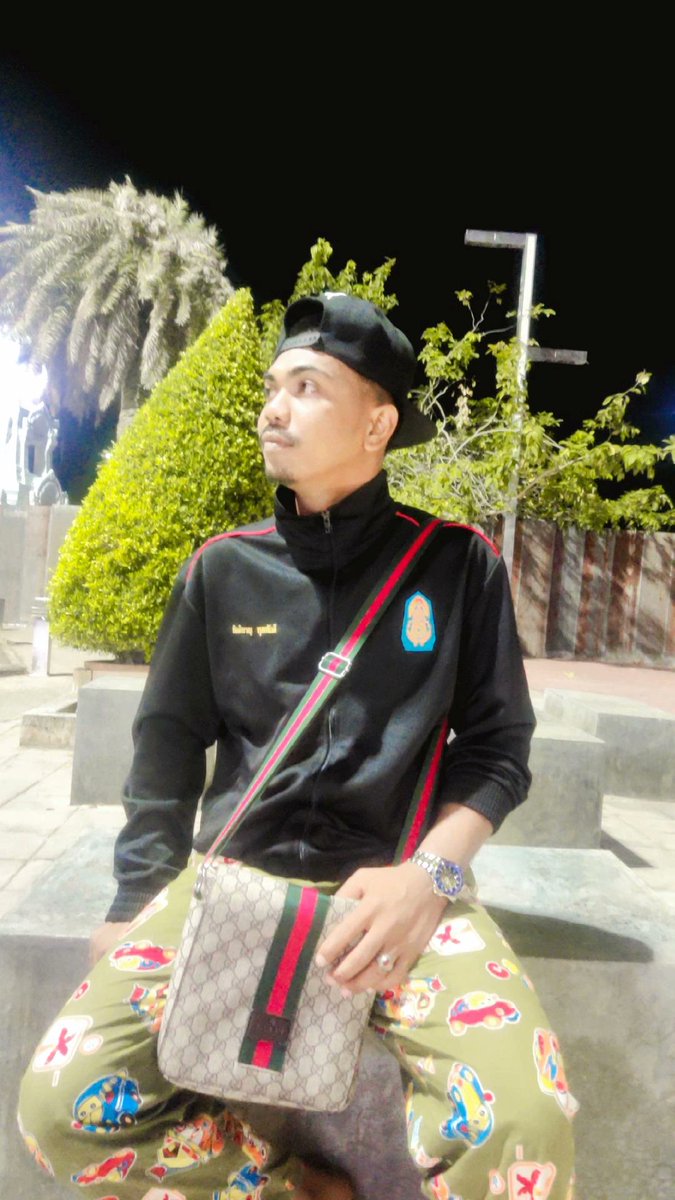 กับมาภูเก็ตแล้วคับ
...อยากมีคนพาเที่ยว