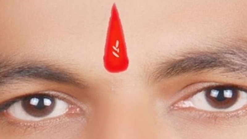 तिलक लगाने पर एजाज और कासिम ने हिन्दू बच्चे को पीटा।

पैसे छीन कर तोड़ डाला फोन।

मस्जिद जाकर नमाज पढ़ने और इस्लामी धर्मांतरण का भी दबाव।

मामला उत्तर प्रदेश के कौशाम्बी का , आरोपी फरार।